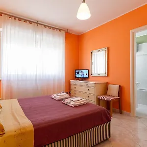 Mareya 2*, Cagliari Italy